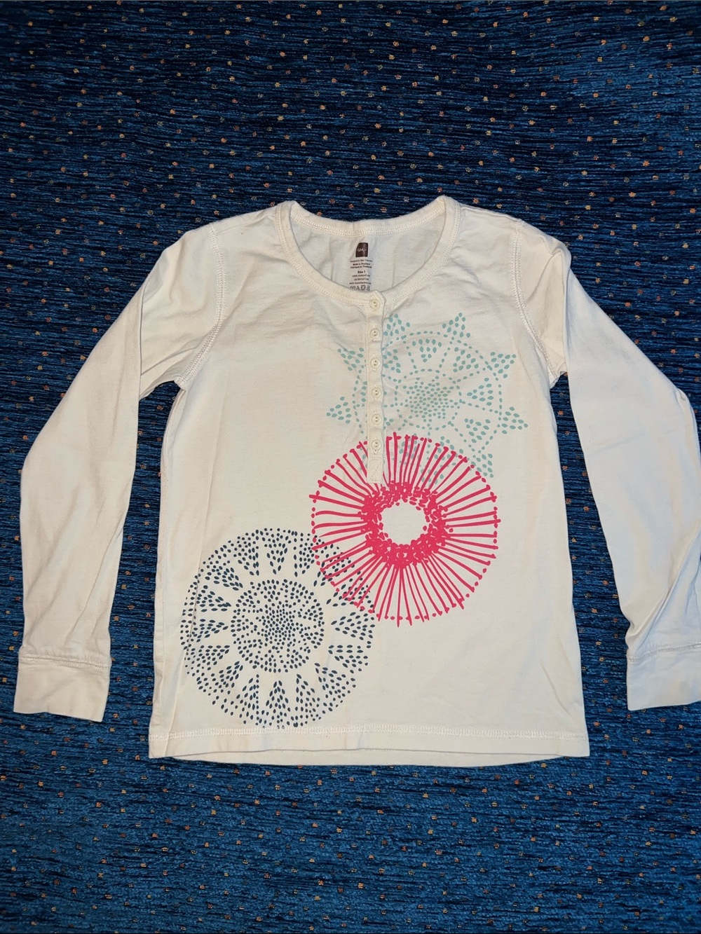 Tea Collection size 7 Girls cream Long-Sleeve Top w/ Pink & Teal Graphics